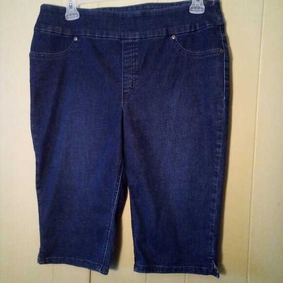 Chico's Pants - Chico's Perfect Stretch Soft Jegging Pedal Pusher Women 2.5 14 L Capri Blue